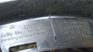 Mercedes-Benz GLE (W166 - C292) Rivestimento modanatura del vetro della portiera anteriore A2927270278