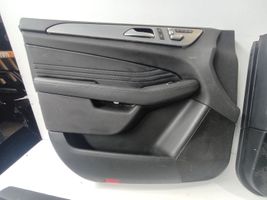 Mercedes-Benz GLE (W166 - C292) Set di rivestimento del pannello della portiera 