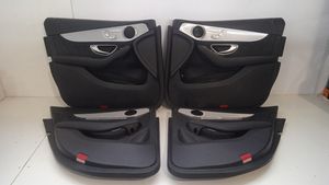 Mercedes-Benz GLC X253 C253 Set di rivestimento del pannello della portiera A2537304001