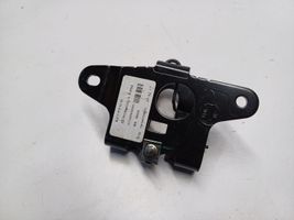 Mercedes-Benz E W213 Staffa di montaggio copertura ripiano portaoggetti A2138100282