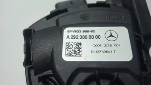 Mercedes-Benz GLS X166 Pedał gazu / przyspieszenia A2923000000