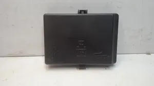 Maserati Levante Coperchio scatola dei fusibili 7171381630