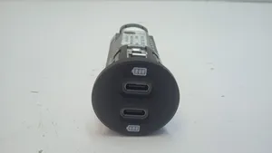 Porsche Macan Connettore plug in USB 95B035252H