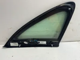 Porsche Macan Fenêtre latérale avant / vitre triangulaire 95B845298