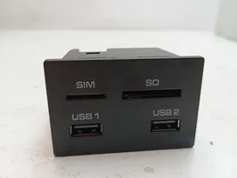 Porsche Macan Connettore plug in USB 95B035736