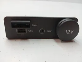 Jaguar F-Pace USB jungtis FK7219C166BD