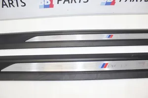 BMW 4 F32 F33 Listwa progowa przednia / nakładka 8063799