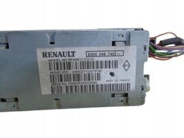 Renault Trafic I Unité principale radio / CD / DVD / GPS 8200348745