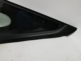 KIA Carens III Front triangle window/glass SZYBA