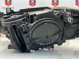 BMW 4 F32 F33 Lampa przednia 7410788