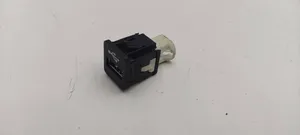 BMW 5 G30 G31 Connettore plug in USB 9229294