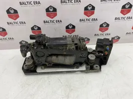 BMW 5 F10 F11 Воздушный компрессор 6794465