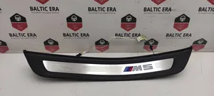 BMW M5 F90 Galinio slenksčio apdaila (vidinė) 8061072