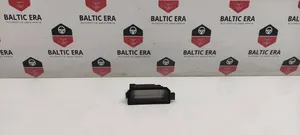 KIA Stinger Lampa oświetlenia tylnej tablicy rejestracyjnej 92501J5