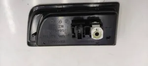 BMW 3 GT F34 USB-pistokeliitin 9207357
