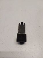 BMW X5 E70 Staffa supporto del triangolo d’emergenza 7145981