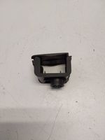 BMW X5 E70 Staffa supporto del triangolo d’emergenza 7145981