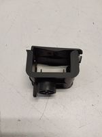 BMW X5 E70 Staffa supporto del triangolo d’emergenza 7145981