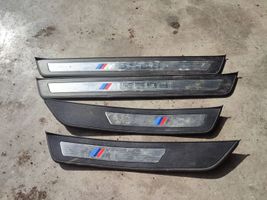 BMW 5 F10 F11 Listwa progowa przednia 8054483