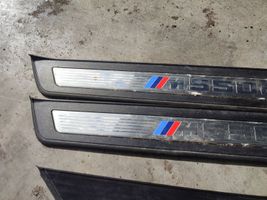 BMW 5 F10 F11 Listwa progowa przednia 8054483