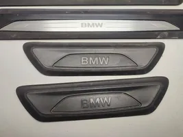 BMW X1 F48 F49 Garniture de jupe latérale arrière 51477349673
