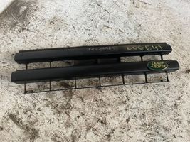 Land Rover Freelander Grille calandre supérieure de pare-chocs avant 