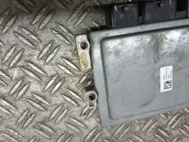 Renault Modus Calculateur moteur ECU S120202114