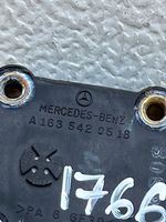 Mercedes-Benz ML W163 Polttoaineen paineanturi A1635420518