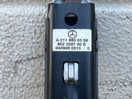 Mercedes-Benz E W211 Regolatore altezza cintura di sicurezza A2118600388