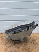 Mercedes-Benz C W203 Lampa przednia A2038203261