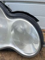 Mercedes-Benz C W203 Lampa przednia A2038203261