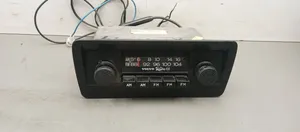 Volvo 240 Panel / Radioodtwarzacz CD/DVD/GPS AR5175NK