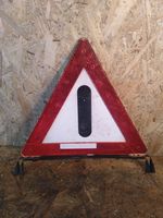 Mercedes-Benz E W124 Emergency warning sign 0005005412