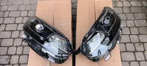 Opel Vivaro Lot de 2 lampes frontales / phare 9832837680