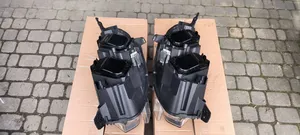 Opel Vivaro Set di fari/fanali 9832837680