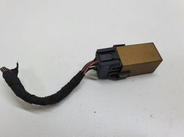 BMW 5 E60 E61 Window wiper relay 61368384505