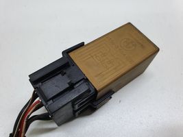 BMW 5 E60 E61 Window wiper relay 61368384505