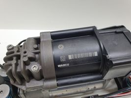 BMW 5 F10 F11 Compressore/pompa sospensioni pneumatiche 6875176