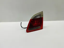 BMW 5 E60 E61 Lampy tylnej klapy bagażnika 7165830