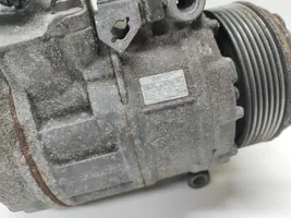 BMW 5 F10 F11 Ilmastointilaitteen kompressorin pumppu (A/C) 6987890