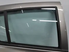 Renault Clio III Vetro del finestrino della portiera posteriore 