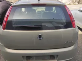 Fiat Grande Punto Takaluukun/tavaratilan kansi 