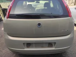 Fiat Grande Punto Takaluukun/tavaratilan kansi 