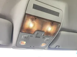 Audi A4 S4 B7 8E 8H Lampa 