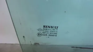 Renault Clio II Etuoven ikkunalasi, neliovinen malli 