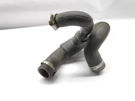 Renault Clio I Durite de refroidissement tube 