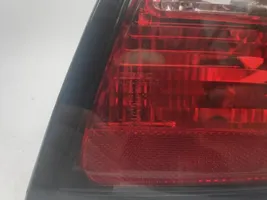 Nissan Primera Feux arrière sur hayon 