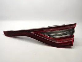 Renault Megane IV Lampy tylnej klapy bagażnika 