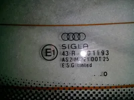 Audi A4 S4 B5 8D Szyba tylna 