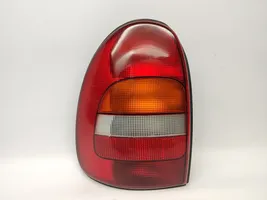 Chrysler Voyager Lampy tylnej klapy bagażnika 